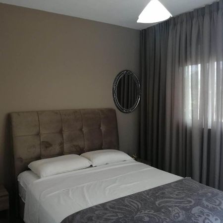 Alexandra'S Glifa Apartments Exterior photo