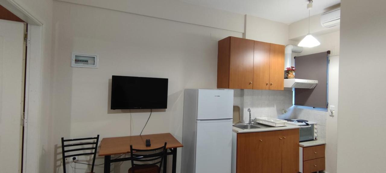 Alexandra'S Glifa Apartments Exterior photo