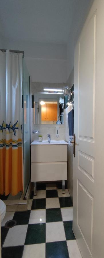Alexandra'S Glifa Apartments Exterior photo