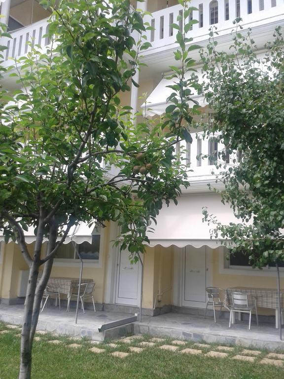 Alexandra'S Glifa Apartments Exterior photo