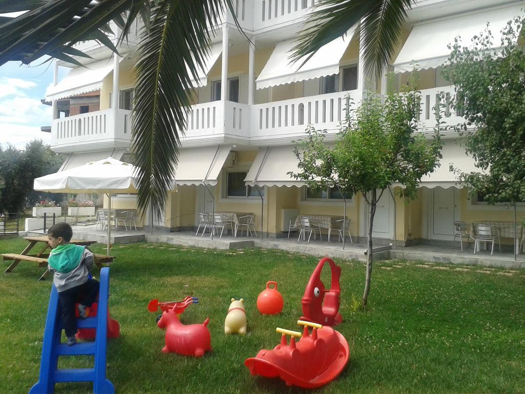 Alexandra'S Glifa Apartments Exterior photo